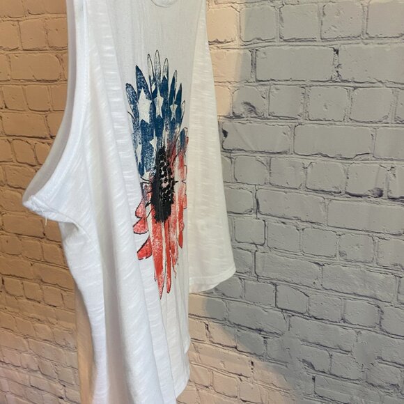 3/$15 4TH OF JULY CROP TOP - Picture 3 of 5